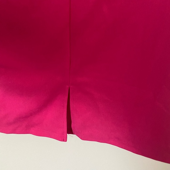 SHEIN CURVE - PINK PENCIL SKIRT - Picture 3 of 5